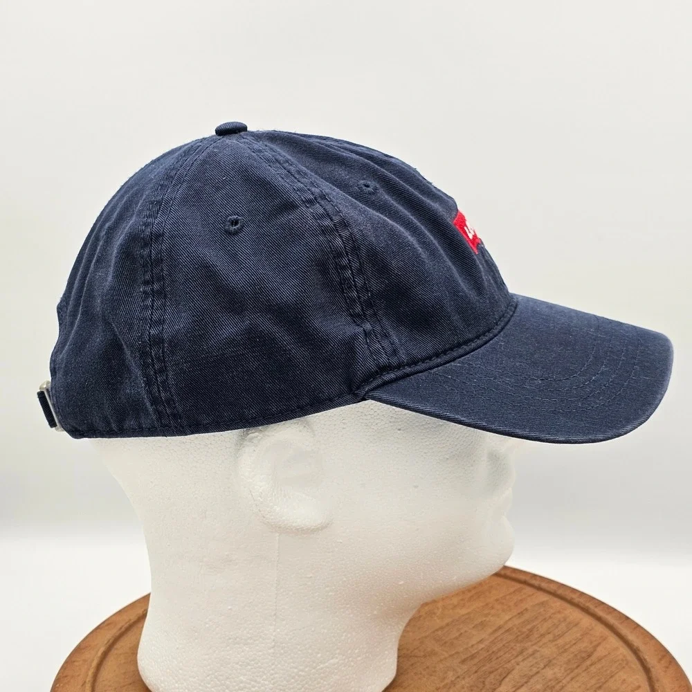 Levis strapback faded owned